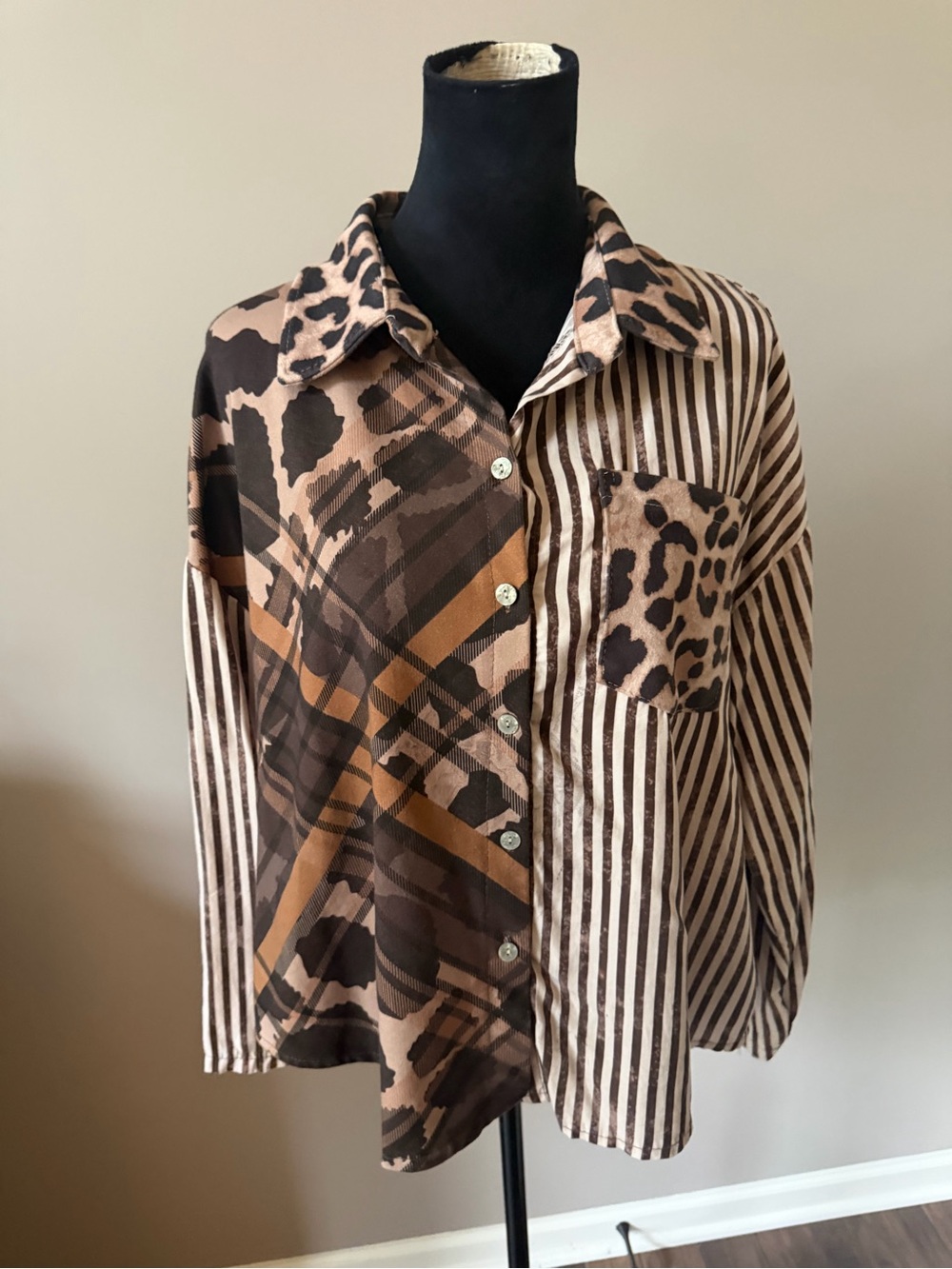 Made it Italy One Size Brown Mixed Print Brown Button Blouse